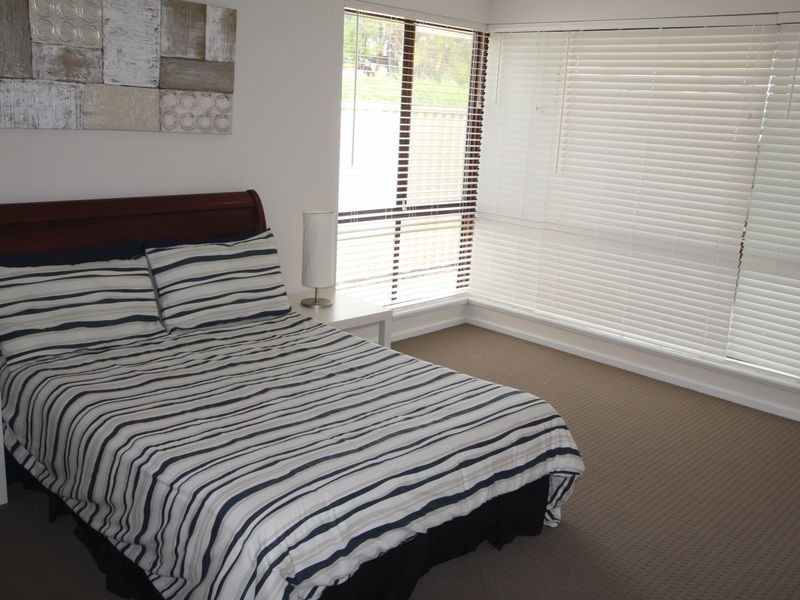 10 Gillark Street, Dudley Park WA 6210