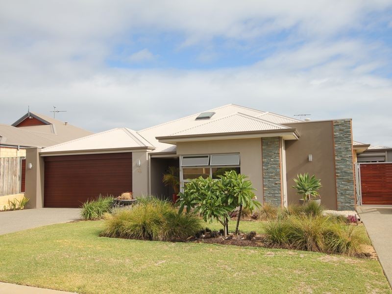 16 Hibbertia Follow, Halls Head WA 6210
