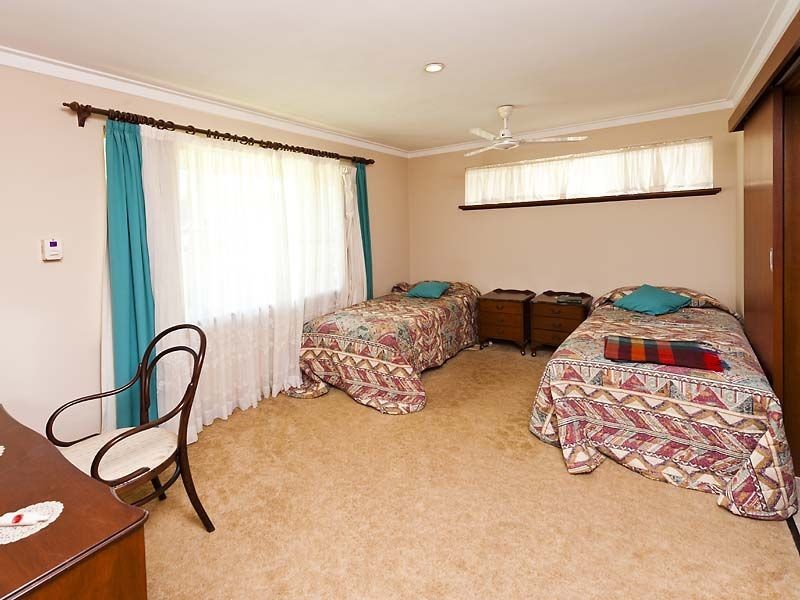 18 Perseus Road, Silver Sands WA 6210