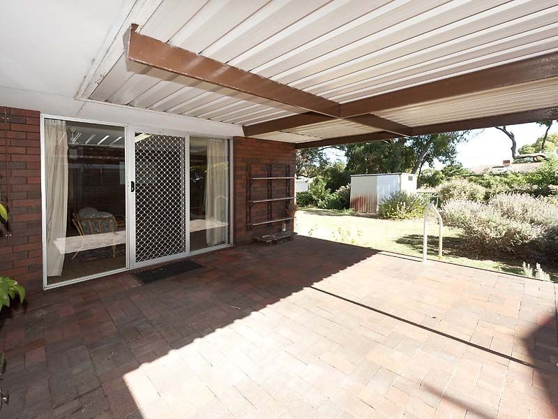 18 Perseus Road, Silver Sands WA 6210