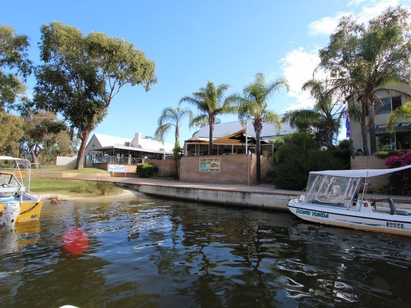 68 Banksia Terrace, South Yunderup WA 6208