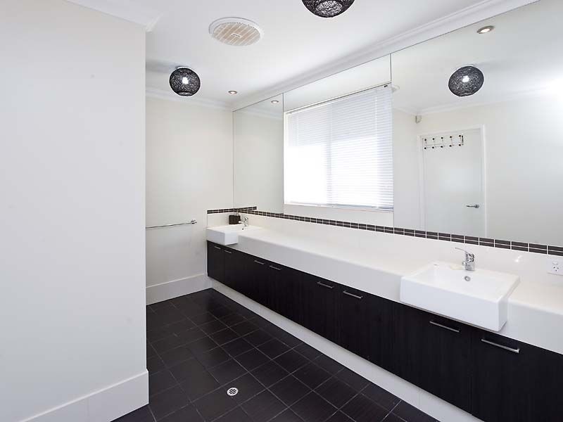 93 Cawana Parkway, Lakelands WA 6180