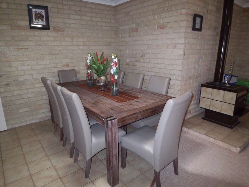 61 Portmarnock Circle, Halls Head WA 6210