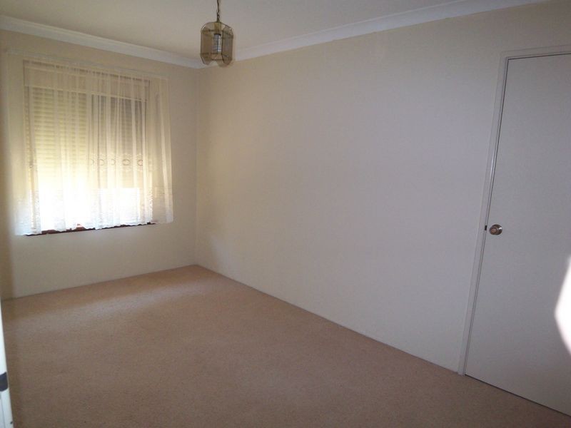 61 Portmarnock Circle, Halls Head WA 6210