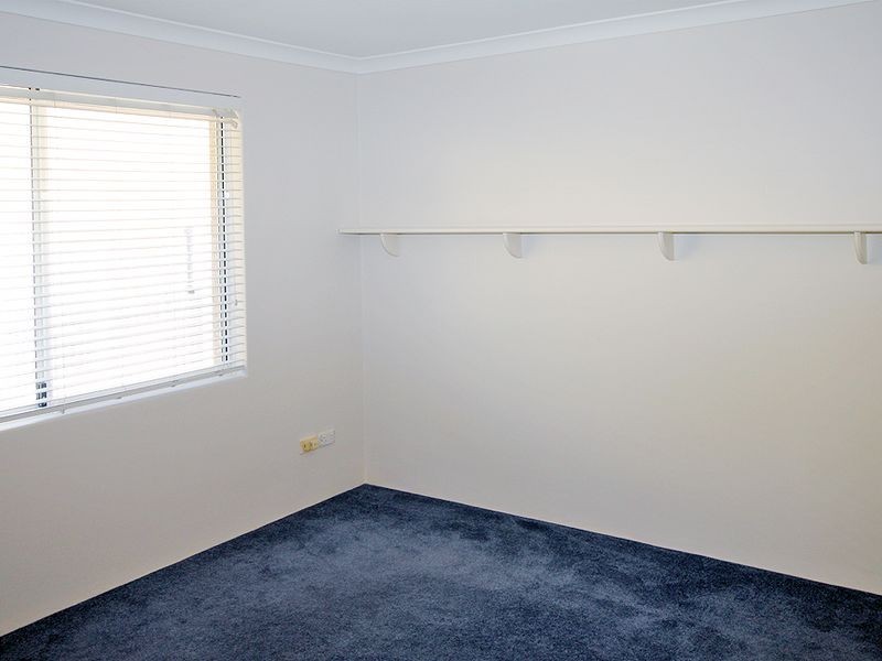 29 Seaforth Drive, Halls Head WA 6210