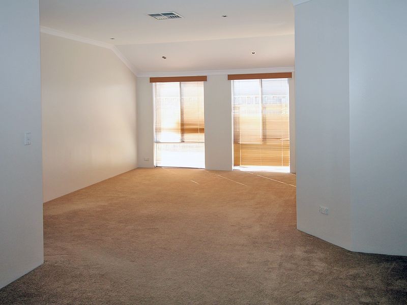 29 Seaforth Drive, Halls Head WA 6210