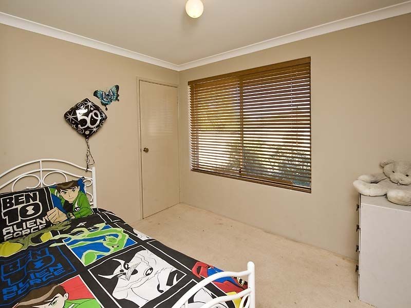 14 Satinash Retreat, Halls Head WA 6210