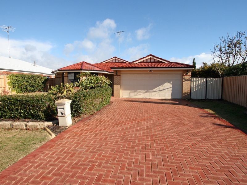 4 Keppel Mews, Halls Head WA 6210