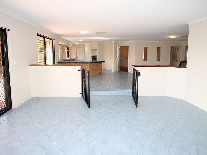 4 Keppel Mews, Halls Head WA 6210