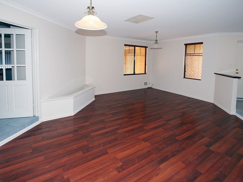 4 Keppel Mews, Halls Head WA 6210