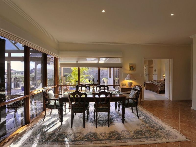 4 Brindabella Crescent, Halls Head WA 6210