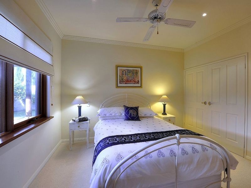 4 Brindabella Crescent, Halls Head WA 6210