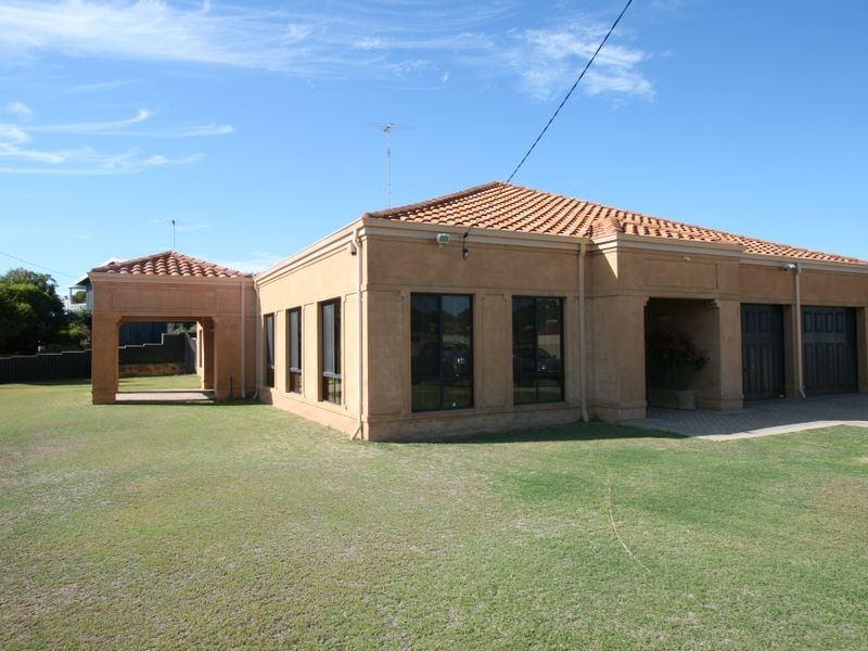 2 Eone Street, Falcon WA 6210