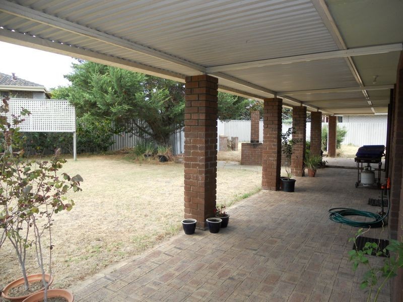 24 Luckhurst Drive, Mandurah WA 6210