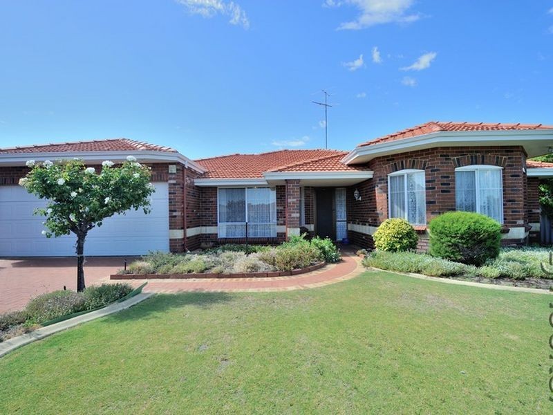 9 Penda Close, Halls Head WA 6210