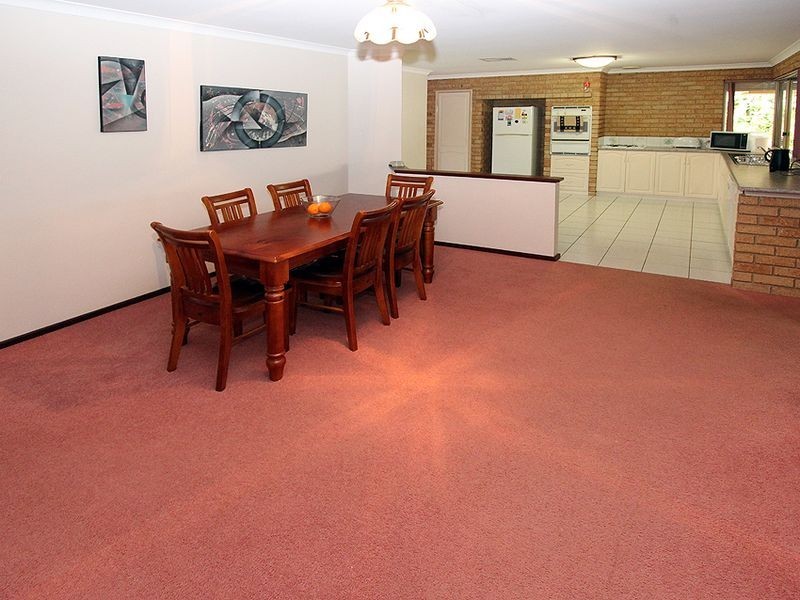 1 Clipper Way, Halls Head WA 6210
