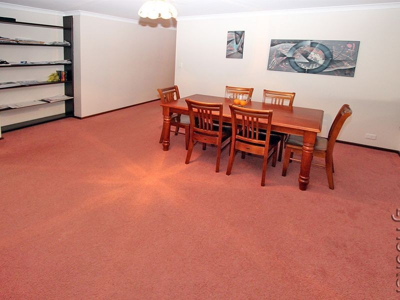 1 Clipper Way, Halls Head WA 6210