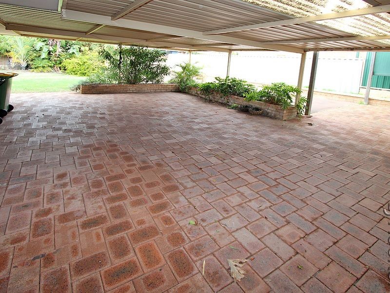 1 Clipper Way, Halls Head WA 6210