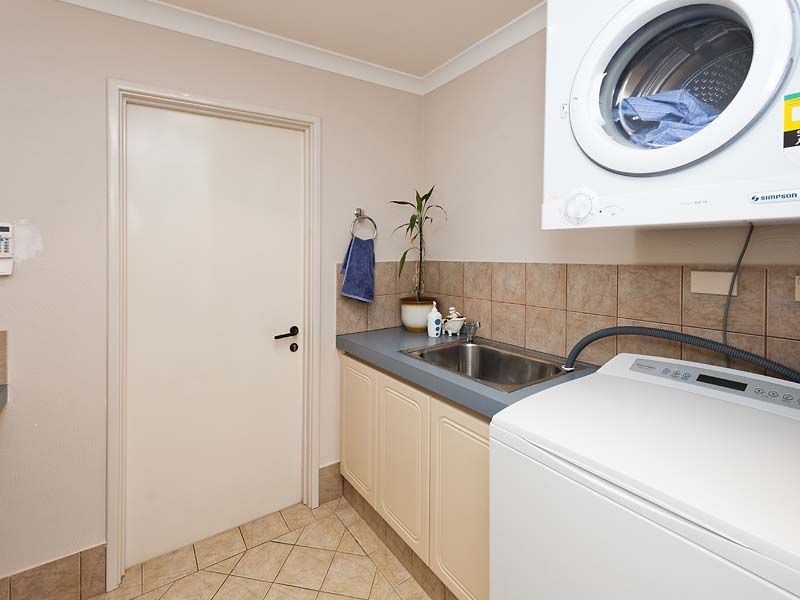34 Ronsard Drive, San Remo WA 6210