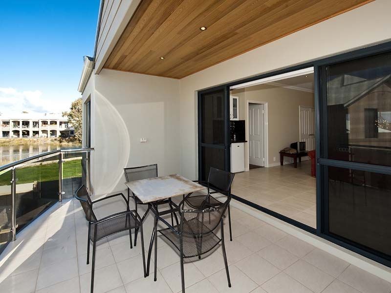 14b Cervantes Drive, Erskine WA 6210