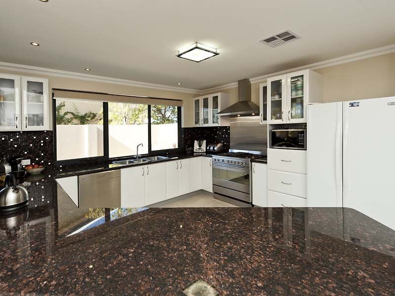 14b Cervantes Drive, Erskine WA 6210