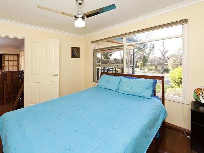22 Redcliffe Road, Greenfields WA 6210