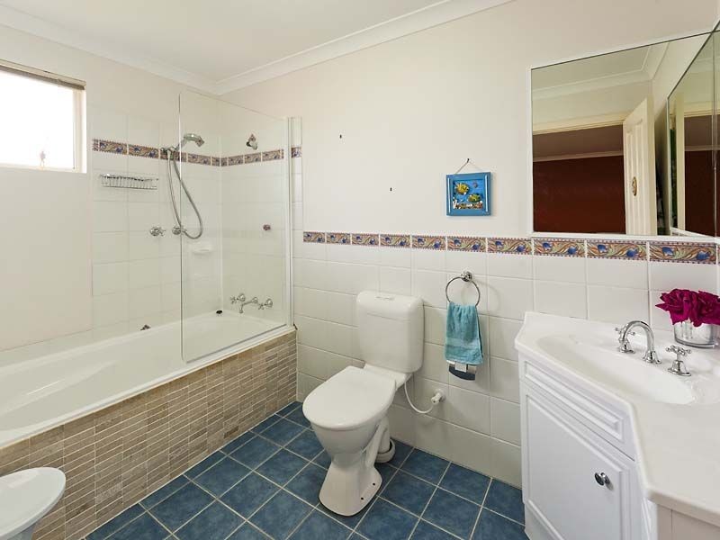 22 Redcliffe Road, Greenfields WA 6210