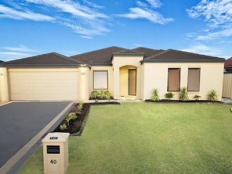 40 Albina Chase, Lakelands WA 6180
