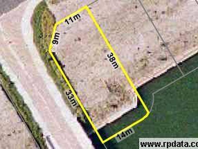 67 Queen Parade, Wannanup WA 6210