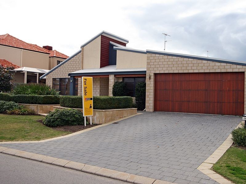 19 Seascapes Boulevard, Halls Head WA 6210