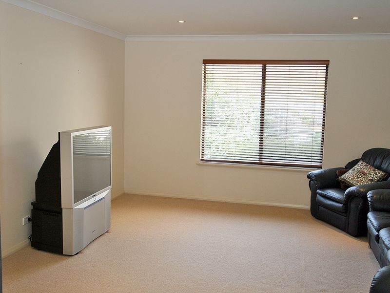 19 Seascapes Boulevard, Halls Head WA 6210