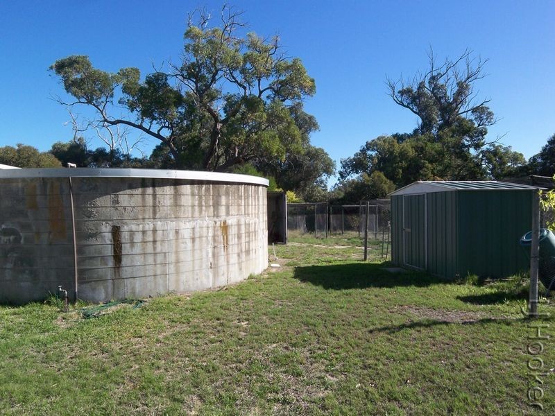 101 Tuart Grove Avenue, Lake Clifton WA 6215