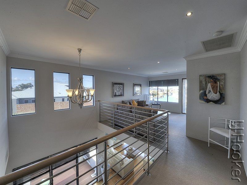 21 Waterlily Drive, Dudley Park WA 6210