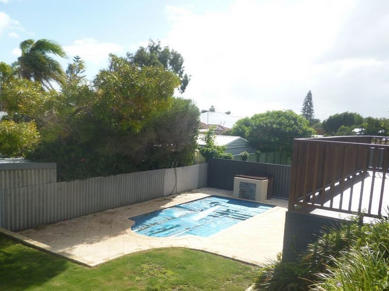 32 Selene Way, San Remo WA 6210