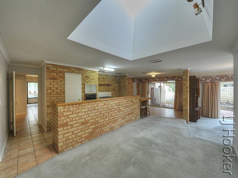 20 Grafton Drive, Dudley Park WA 6210