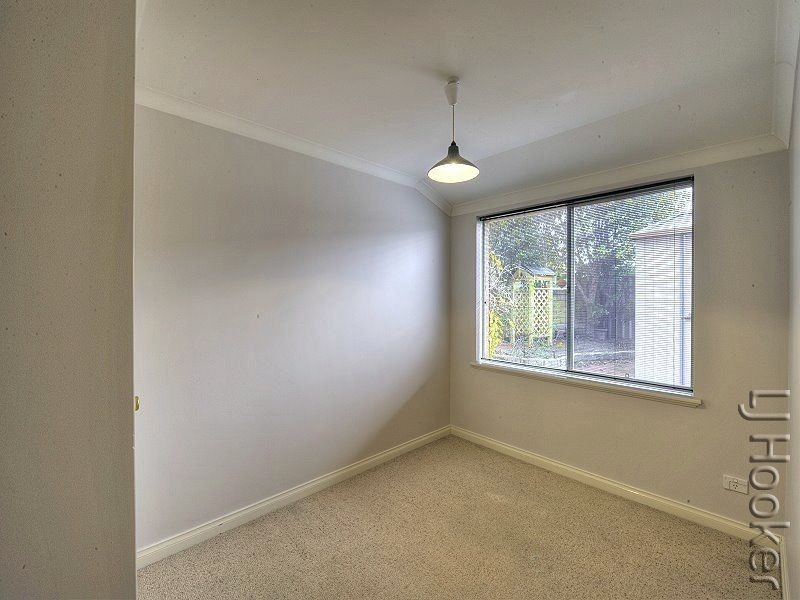 20 Grafton Drive, Dudley Park WA 6210