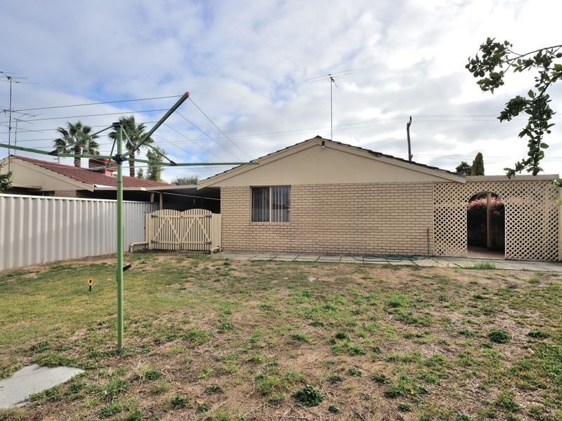 21B Murdoch Drive, Greenfields WA 6210