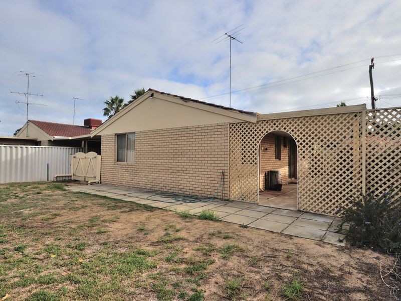 21B Murdoch Drive, Greenfields WA 6210