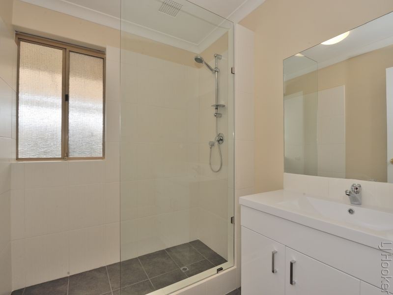 21B Murdoch Drive, Greenfields WA 6210