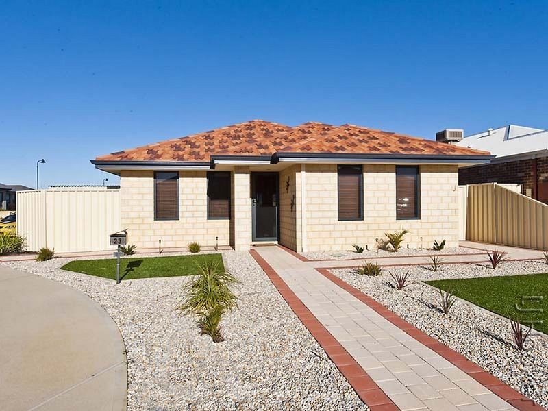 23 Lascelles Circus, Lakelands WA 6180
