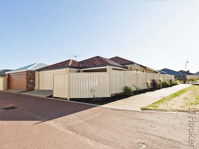 23 Lascelles Circus, Lakelands WA 6180