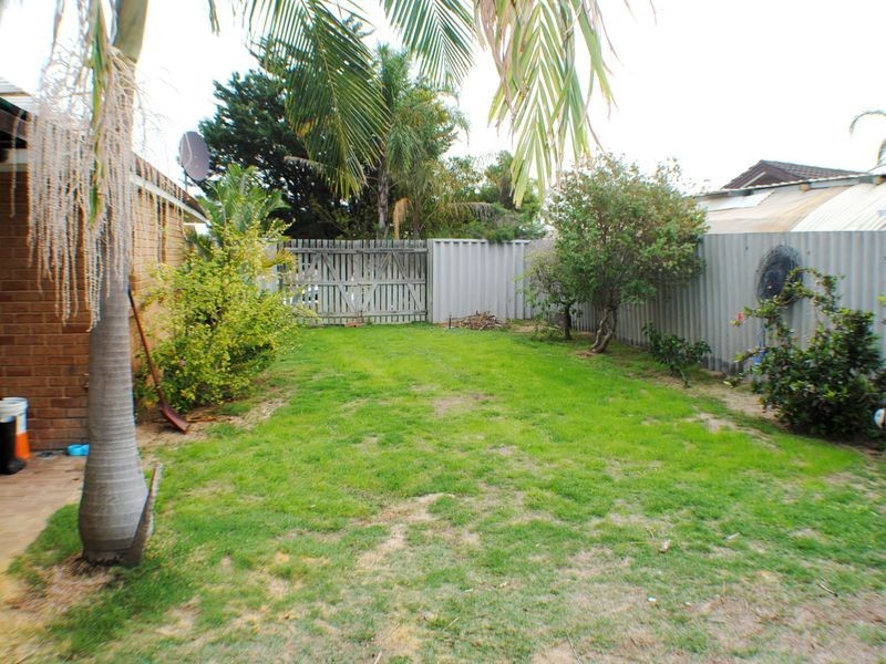 38 Elmore Way, Dudley Park WA 6210