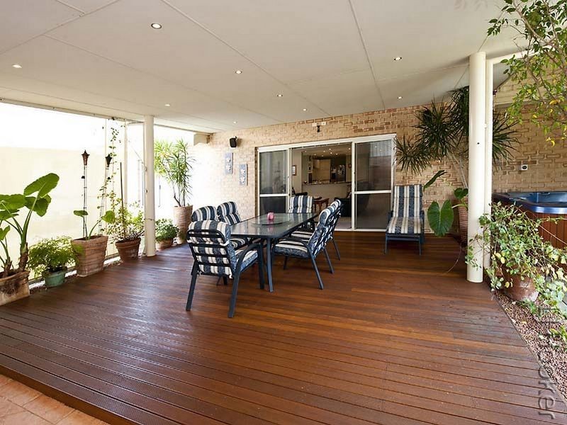 9 Iris Court, Coodanup WA 6210