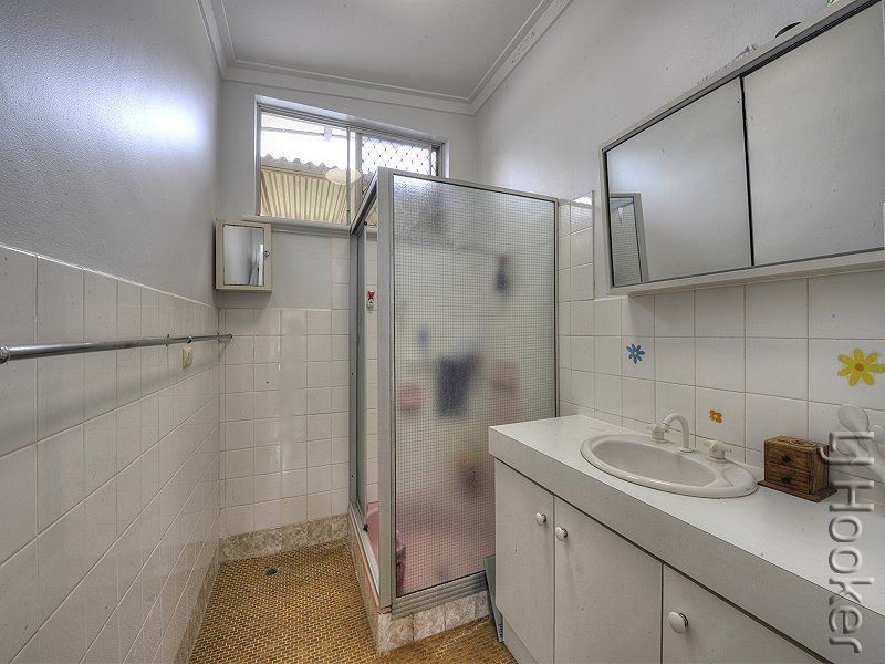 25 Gillark Street, Dudley Park WA 6210