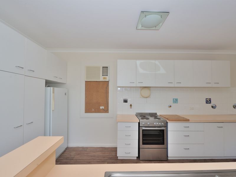 7/7 Oversby Street, Halls Head WA 6210