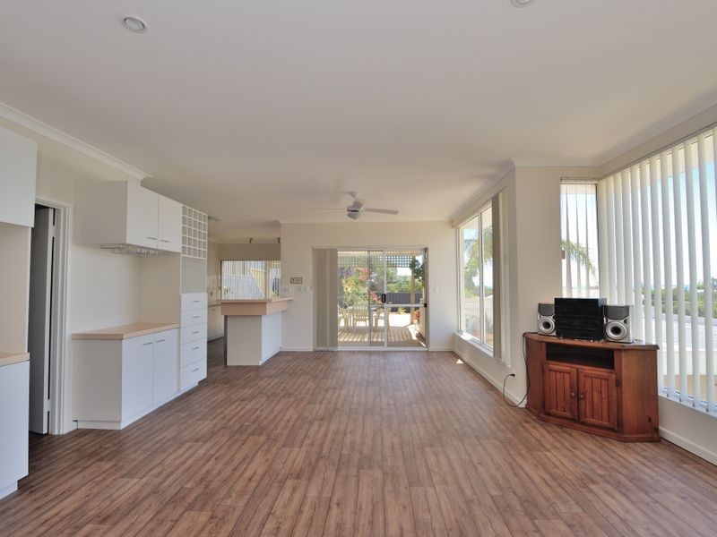 7/7 Oversby Street, Halls Head WA 6210