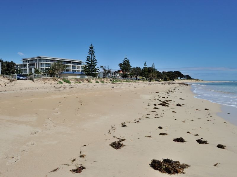 7/7 Oversby Street, Halls Head WA 6210