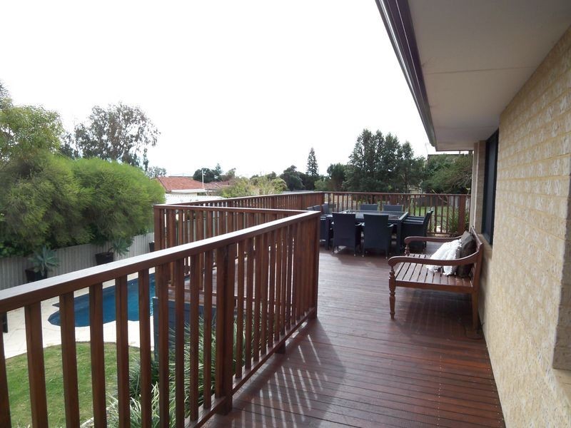 32 Selene Way, San Remo WA 6210
