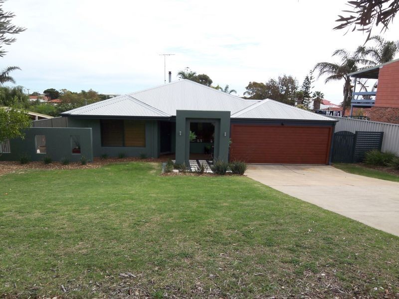 32 Selene Way, San Remo WA 6210