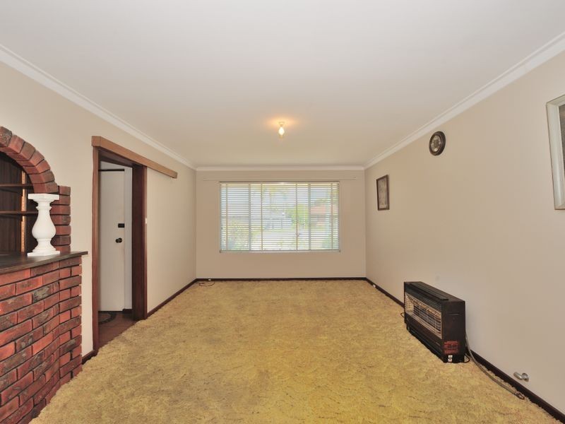 32 Maria Street, Dudley Park WA 6210